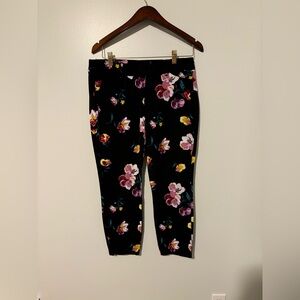 Old Navy Pixie size 8 black/ floral pants
